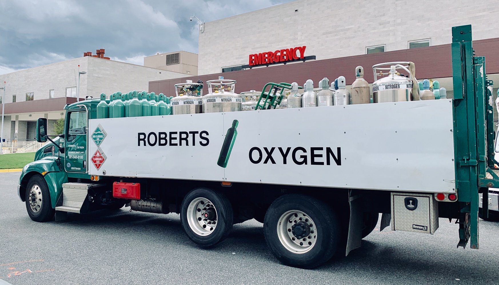 Roberts Oxygen truck