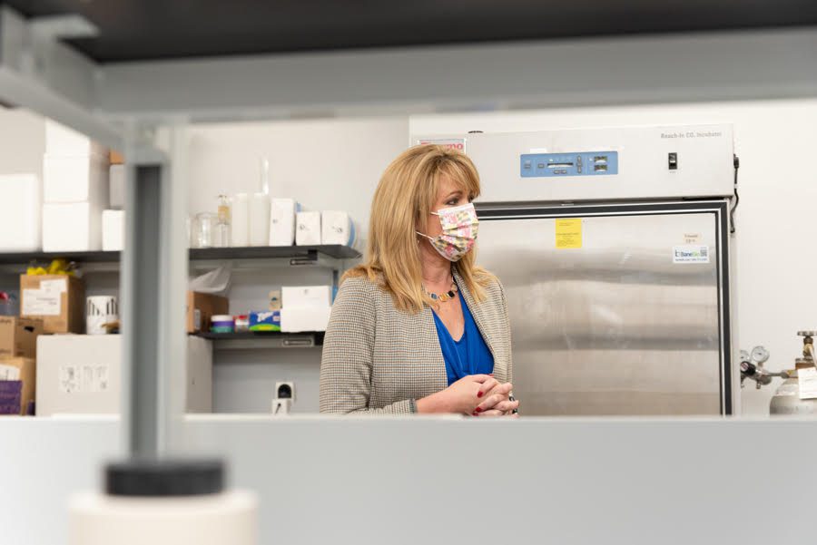 Secretary of Commerce tours new I-270 Innovation Labs, flexible lab space meeting critical industry need